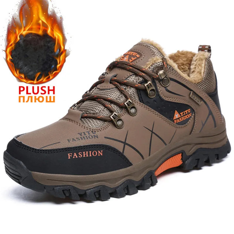 OUTDOOR TACTICAL BOOTS
