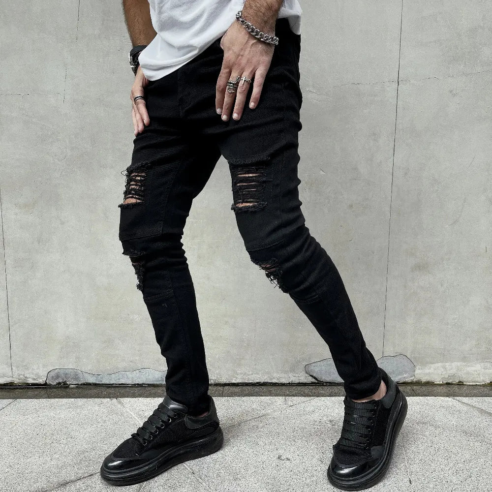 BLACK RIPPED JEANS